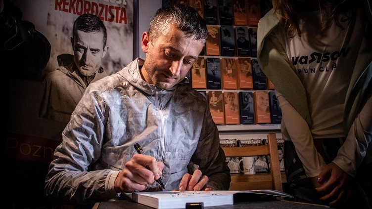 „Nie ma zawodników ze stali" - rozmowa z Henrykiem Szostem