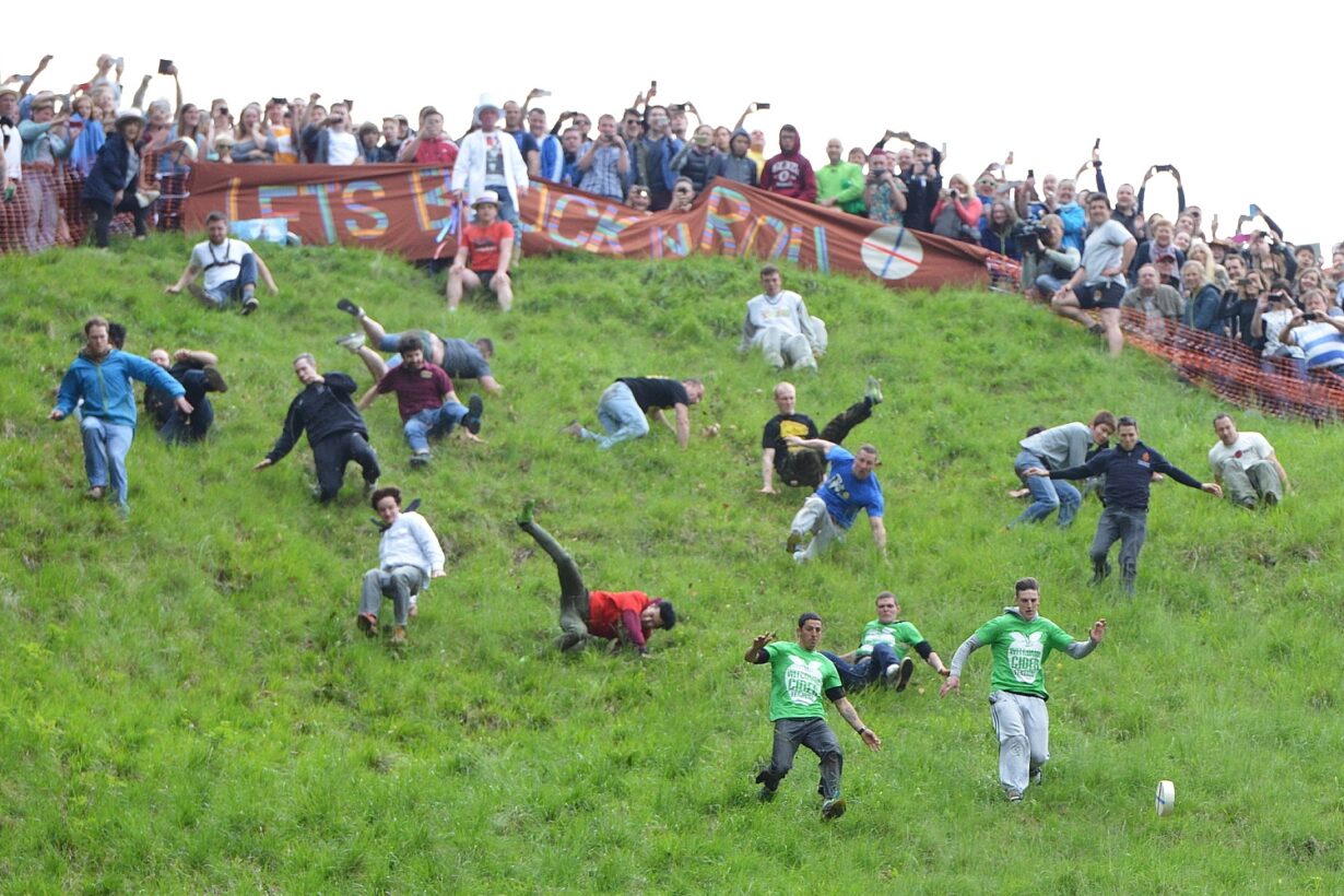rollig cheese race