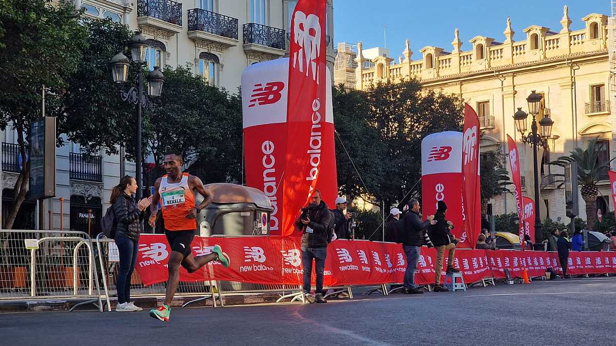 Bekele pobiegnie w TCS London Marathon