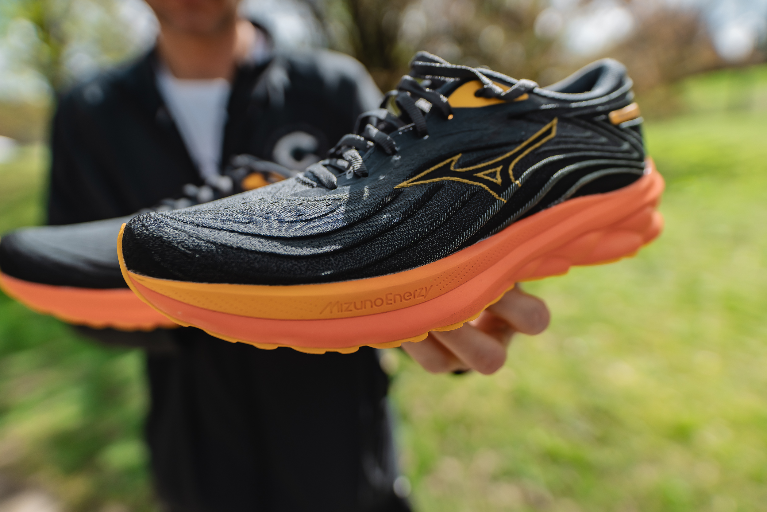 Mizuno Wave Skyrise 5 – recenzja treningowego buta do biegania
