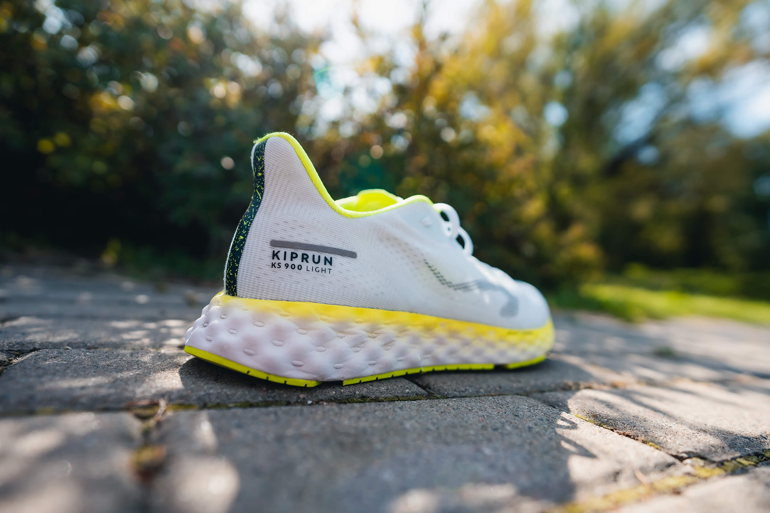 Kiprun KS900 Light – recenzja uniwersalnej treningówki z Decathlon