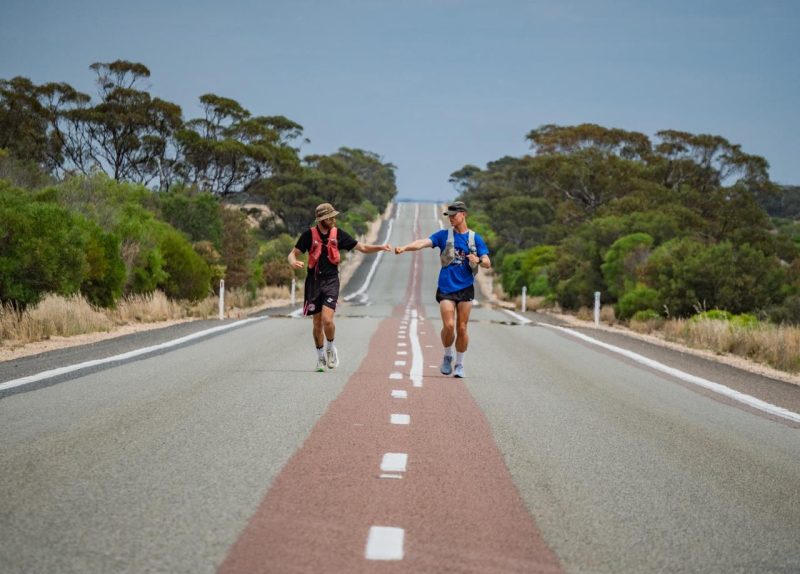 Image 1 Jack L and Josh R traverse Australia by foot to fundraise for good causes 800x574 1