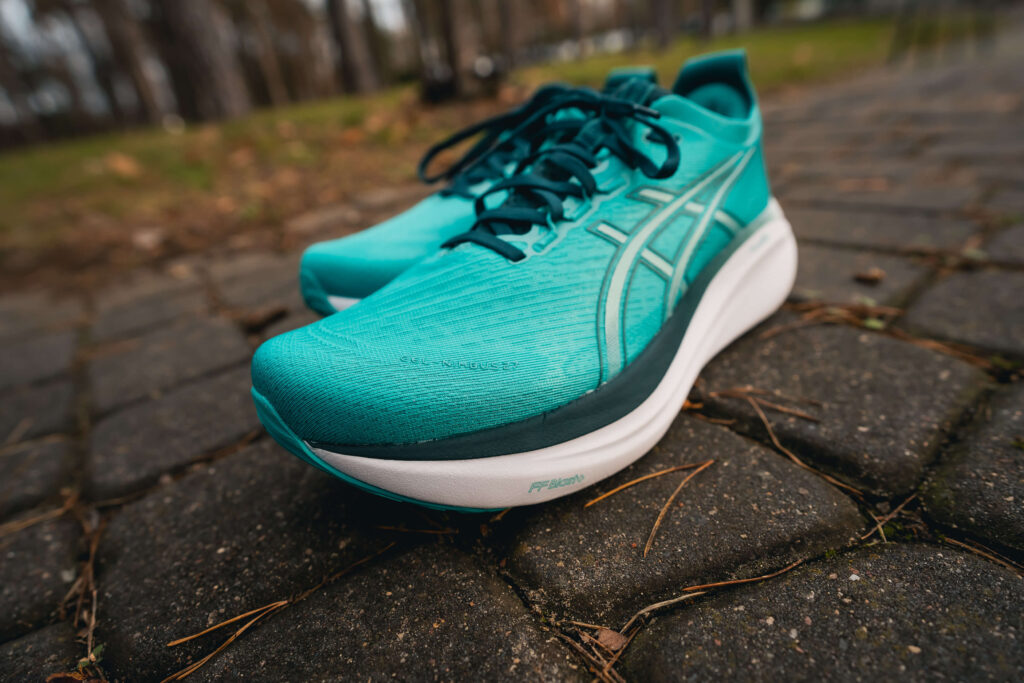 ASICS GEL-NIMBUS cholewka