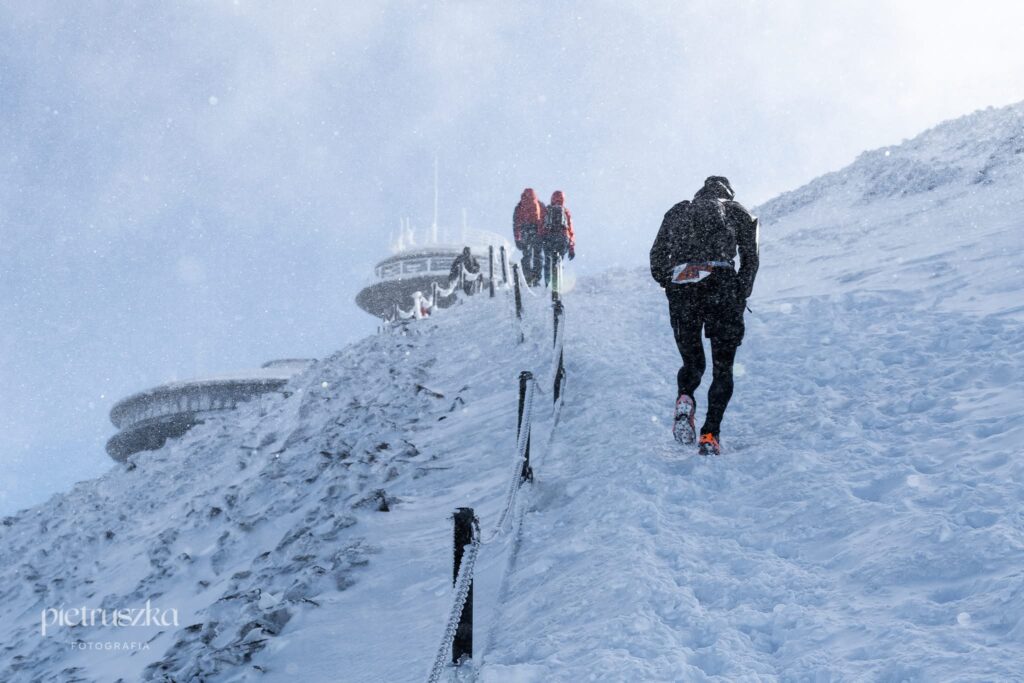 Zimowy Ultramaraton Karkonoski już w sobotę. Czy padnie rekord trasy?