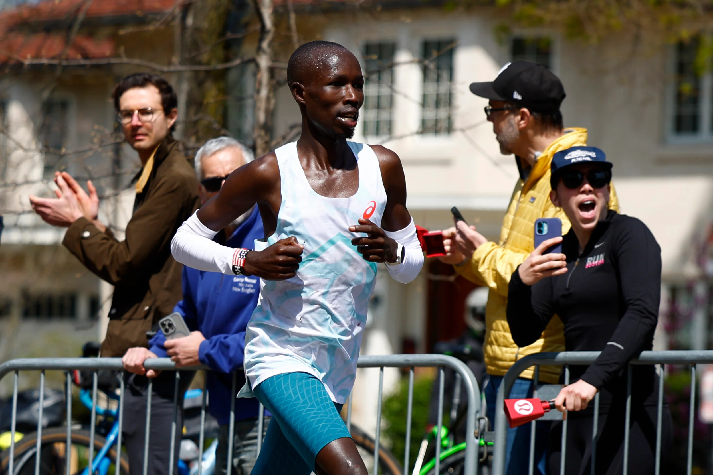 Boston Marathon dla Korira i Lokedi