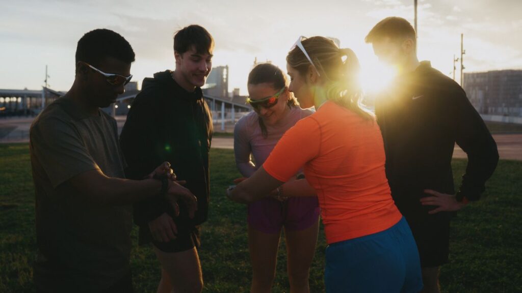 Suunto race people runners biegacze