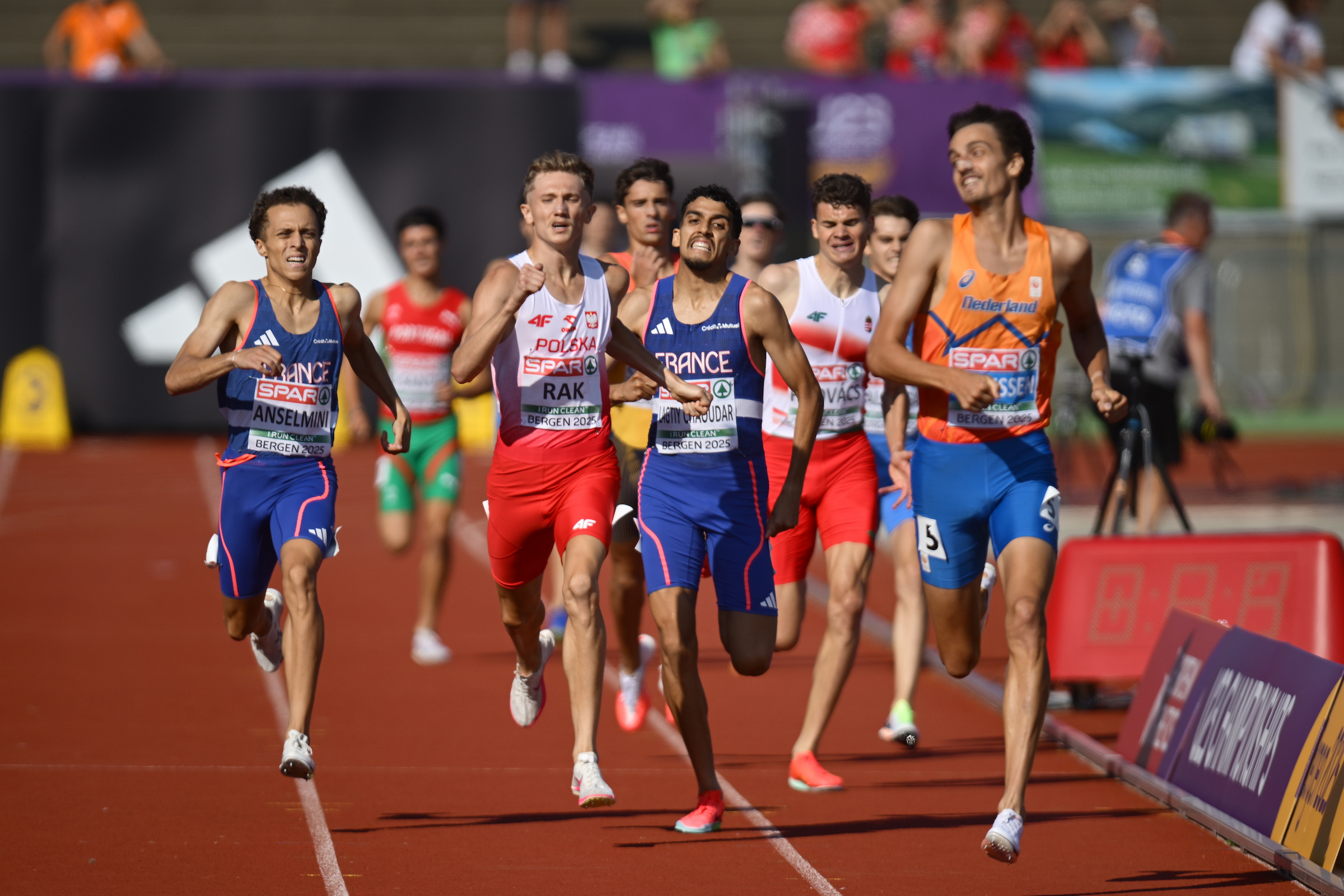 Filip Rak z rekordem Polski U23 na milę w Berlinie