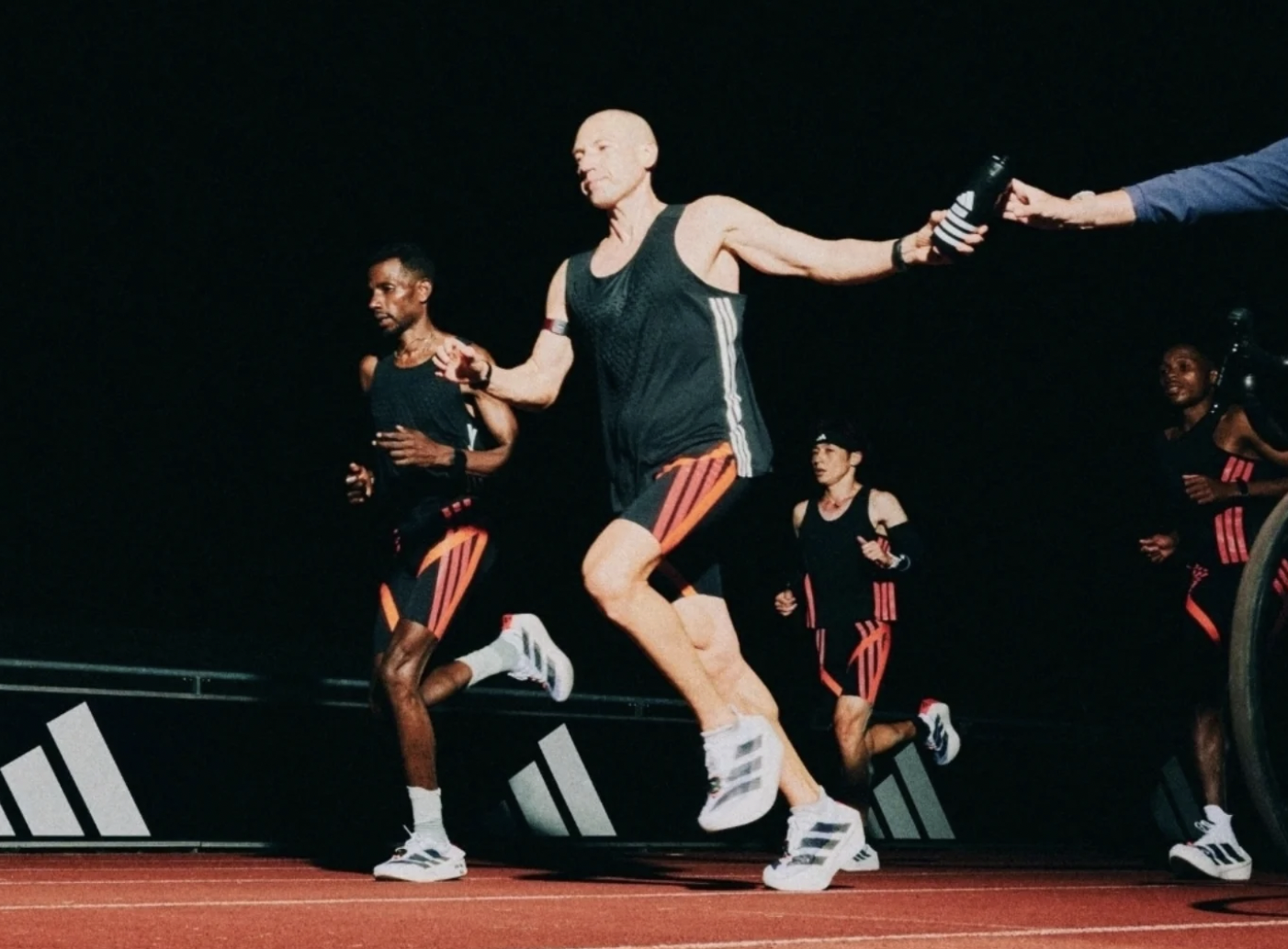 Znamy więcej szczegółów Chasing 100