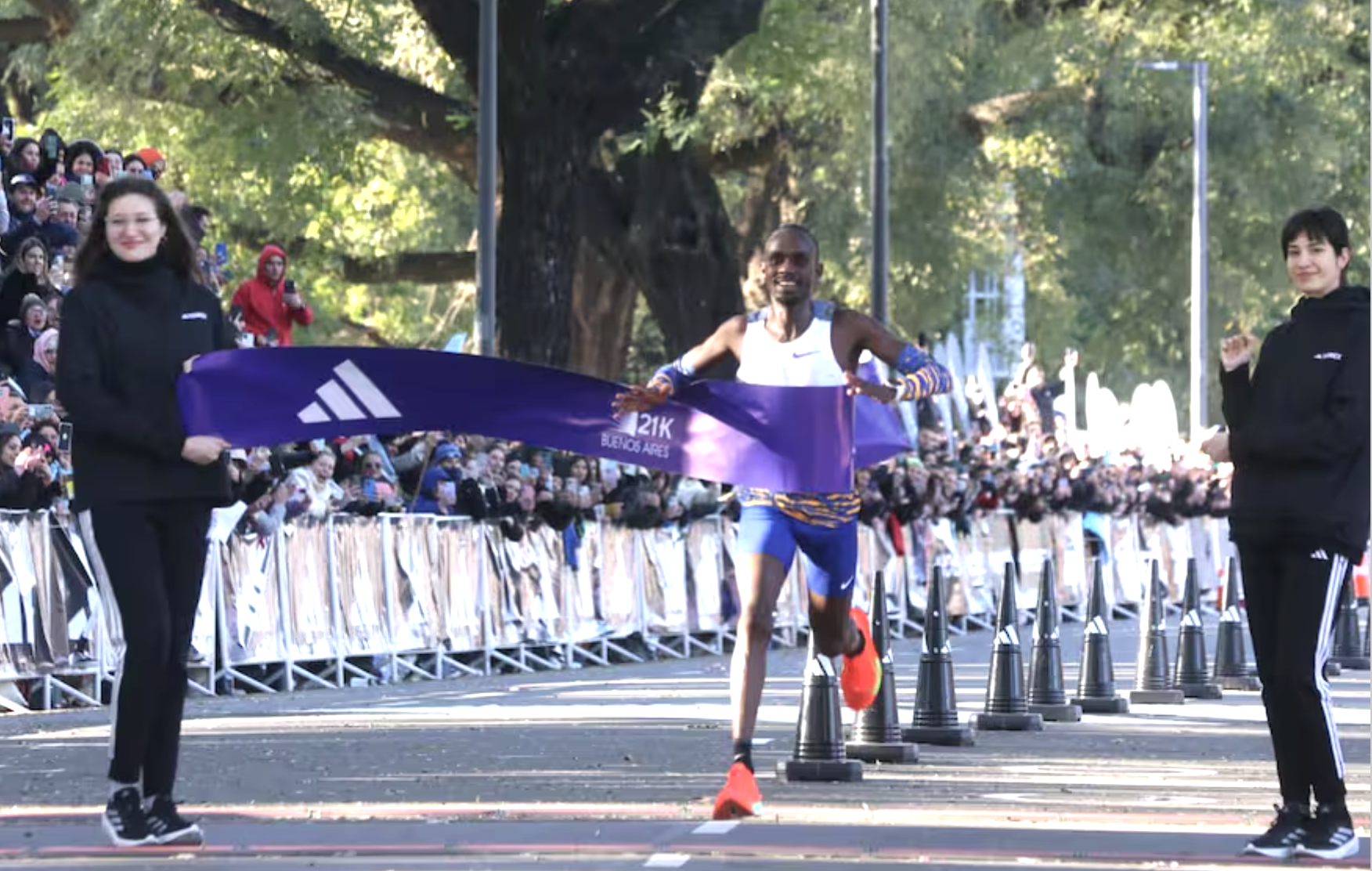 Rekordzista świata wygrywa w Buenos Aries