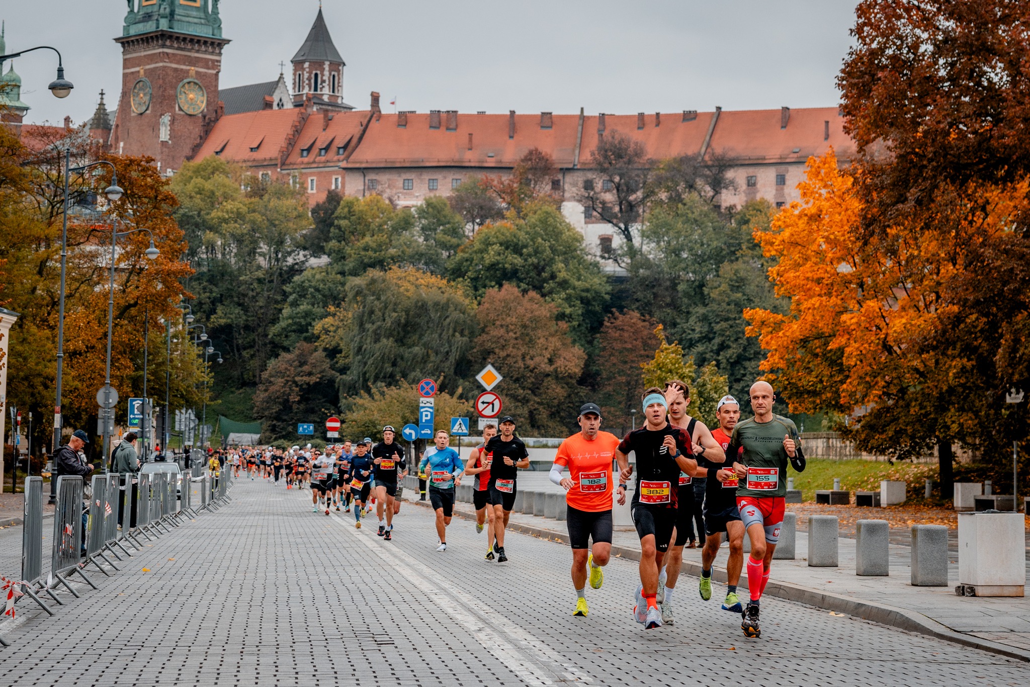 Wspomnienie 11. PKO Cracovia Półmaratonu Królewskiego – wideo