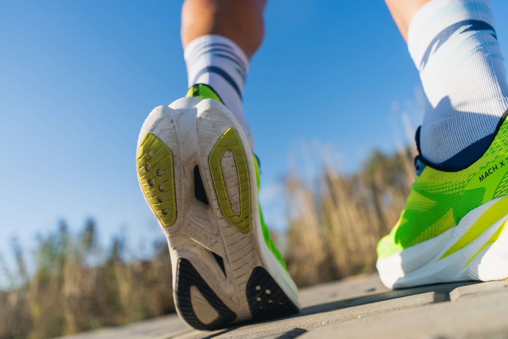 Hoka Mach x 3