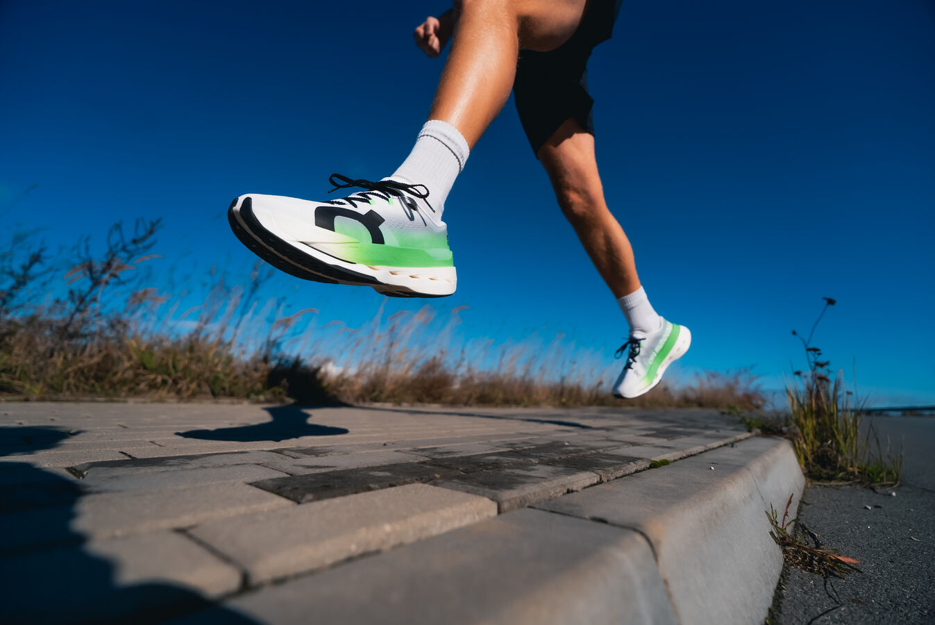 Cloudboom Max: treningowo-startowy model od On | RECENZJA