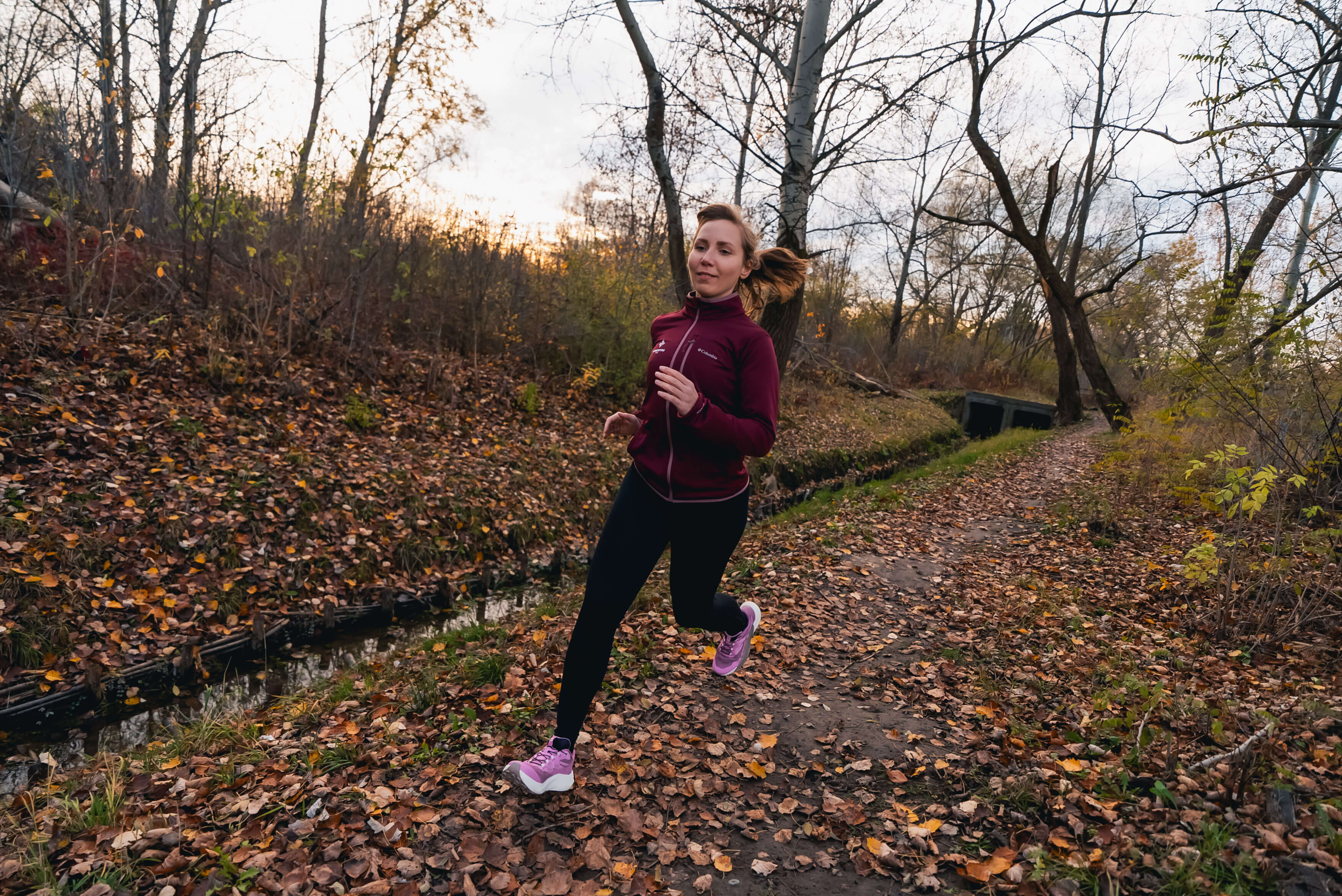 Buty Salomon Pulsar – trailowa lekkość i przyczepność w praktyce. RECENZJA