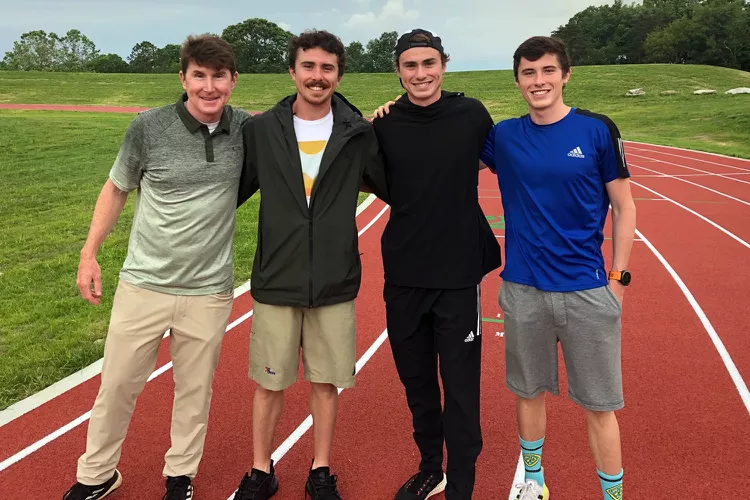 Hoey track 3 042525 55475d94fb3c40ba8c38b96bf0b2bb71