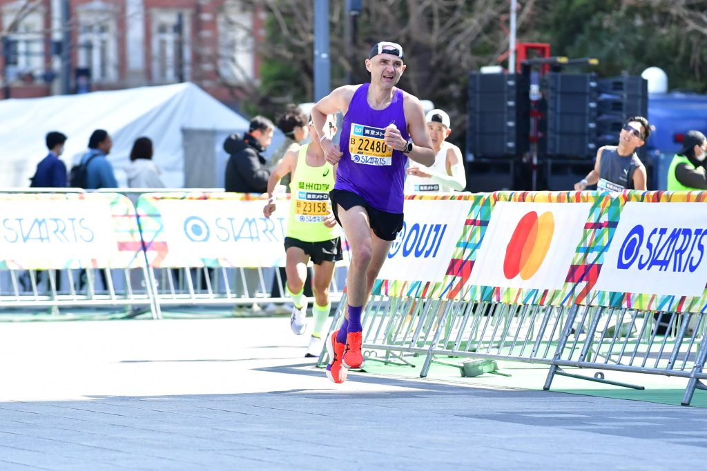 Droga do Maratonu w Tokio | Recenzje ASICS NOVABLAST 5 TOKYO oraz METASPEED SKY TOKYO 8 ASICS