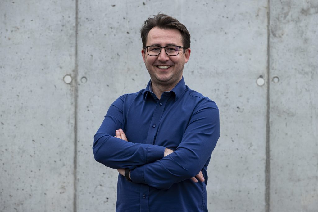 D. Bogacki Mat. prasowy