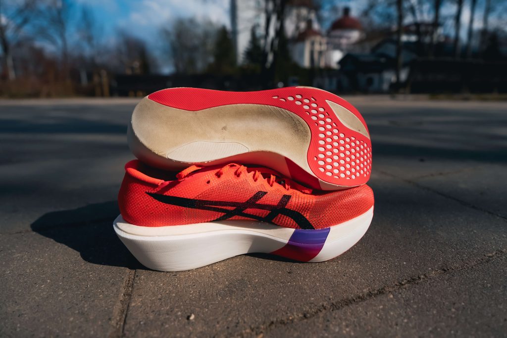 Droga do Maratonu w Tokio | Recenzje ASICS NOVABLAST 5 TOKYO oraz METASPEED SKY TOKYO 6 ASICS