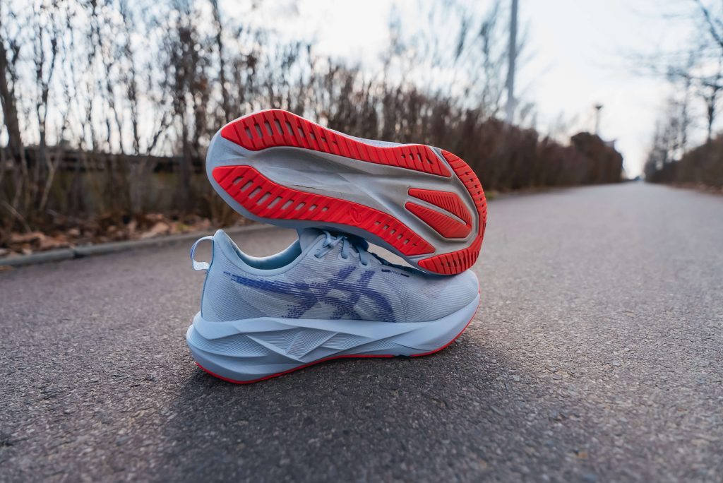 Droga do Maratonu w Tokio | Recenzje ASICS NOVABLAST 5 TOKYO oraz METASPEED SKY TOKYO 4 ASICS