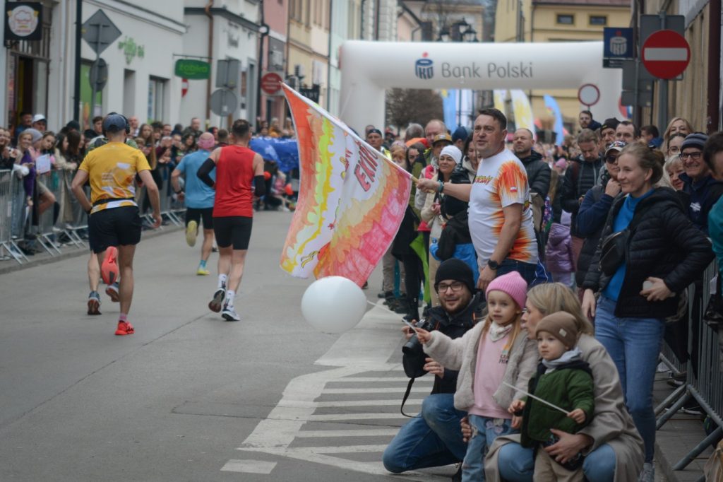 Polmaraton zywiec kibice PKO