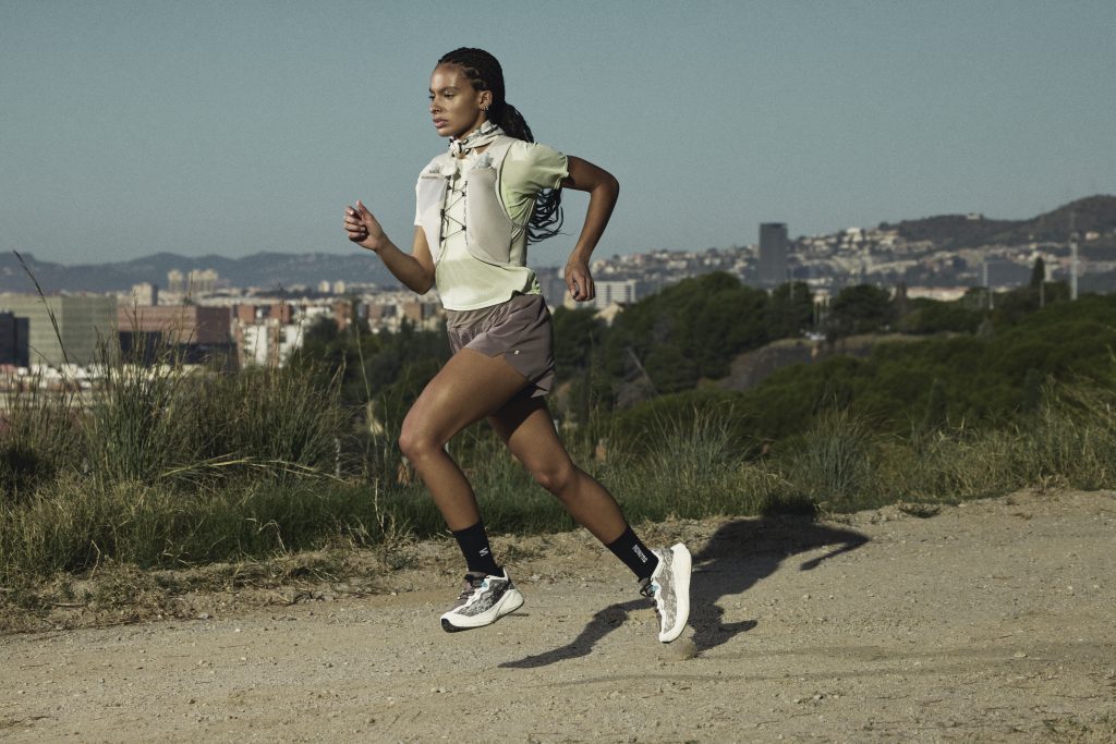 Salomon Aero Glide 4 GRVL – model, w którym bez obaw zboczysz z planowanej trasy. To ,,magia” gravelu!