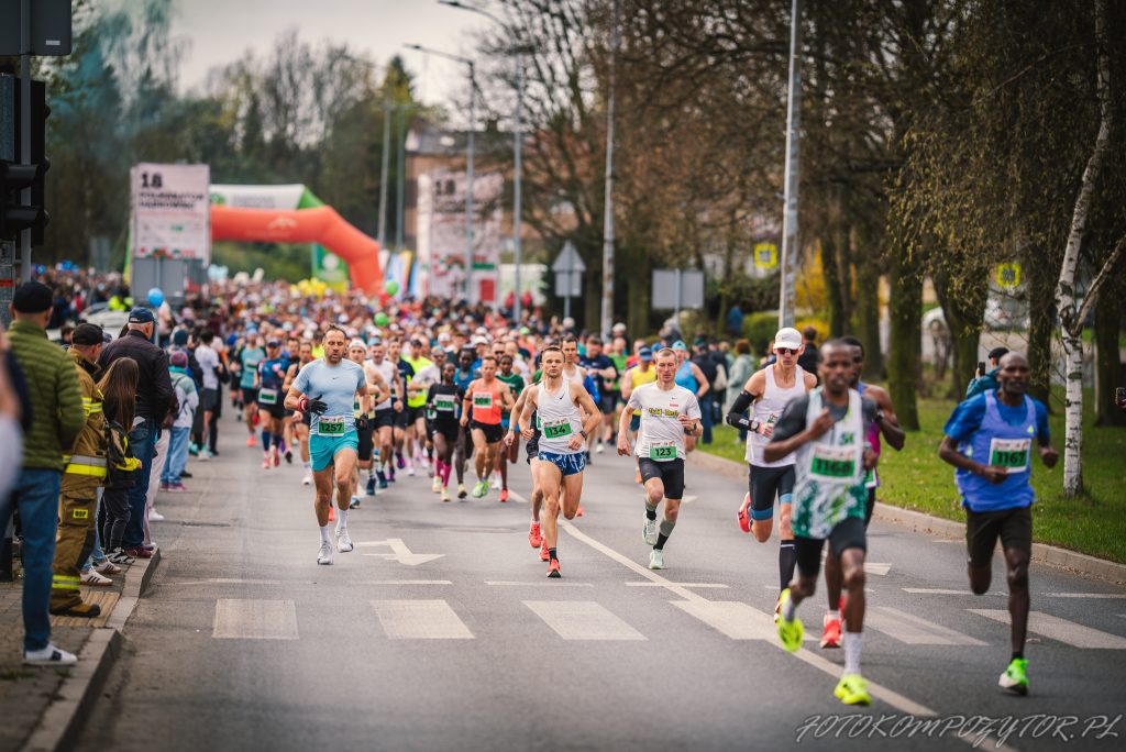 18. Półmaraton Dąbrowski ArcelorMittal Poland pokazał wysoki poziom sportowy. To było biegowe święto miasta