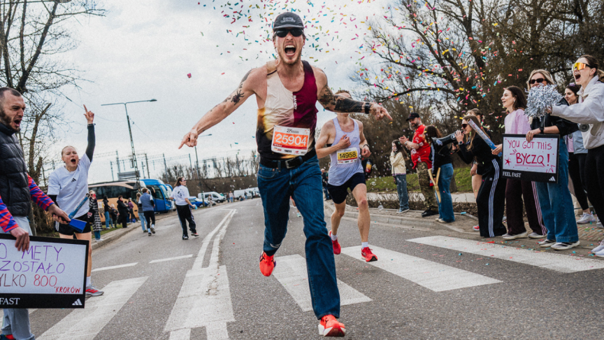 Wiktor Niezgoda. fot. strefa kibica adidas Runners Warsaw